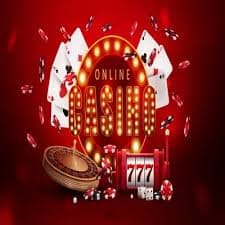 Slots ဂိမ်း Free Spin Bonus Round အတွင်း ရလဒ်ကြည့်ရှုနေသောမြင်ကွင်း